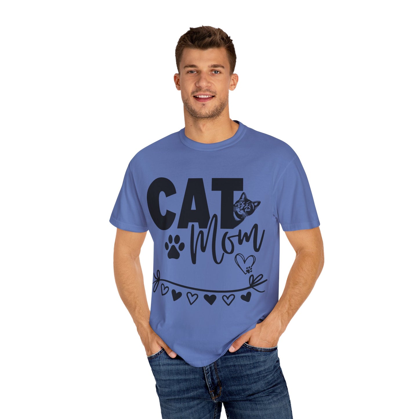 Cute Cat Mom T-Shirt
