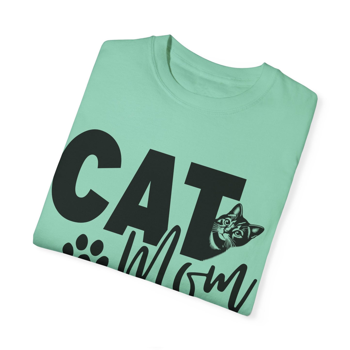 Cute Cat Mom T-Shirt