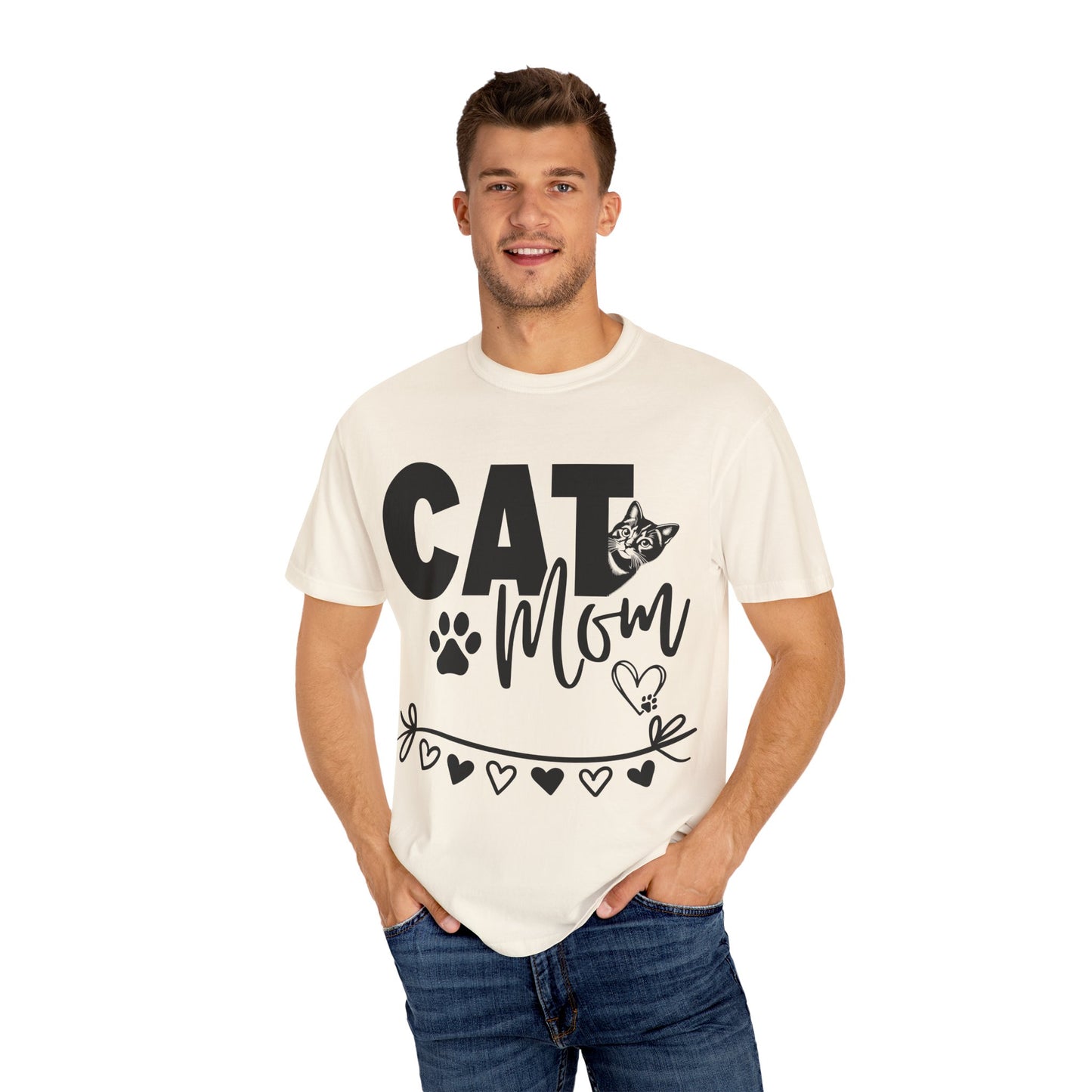 Cute Cat Mom T-Shirt