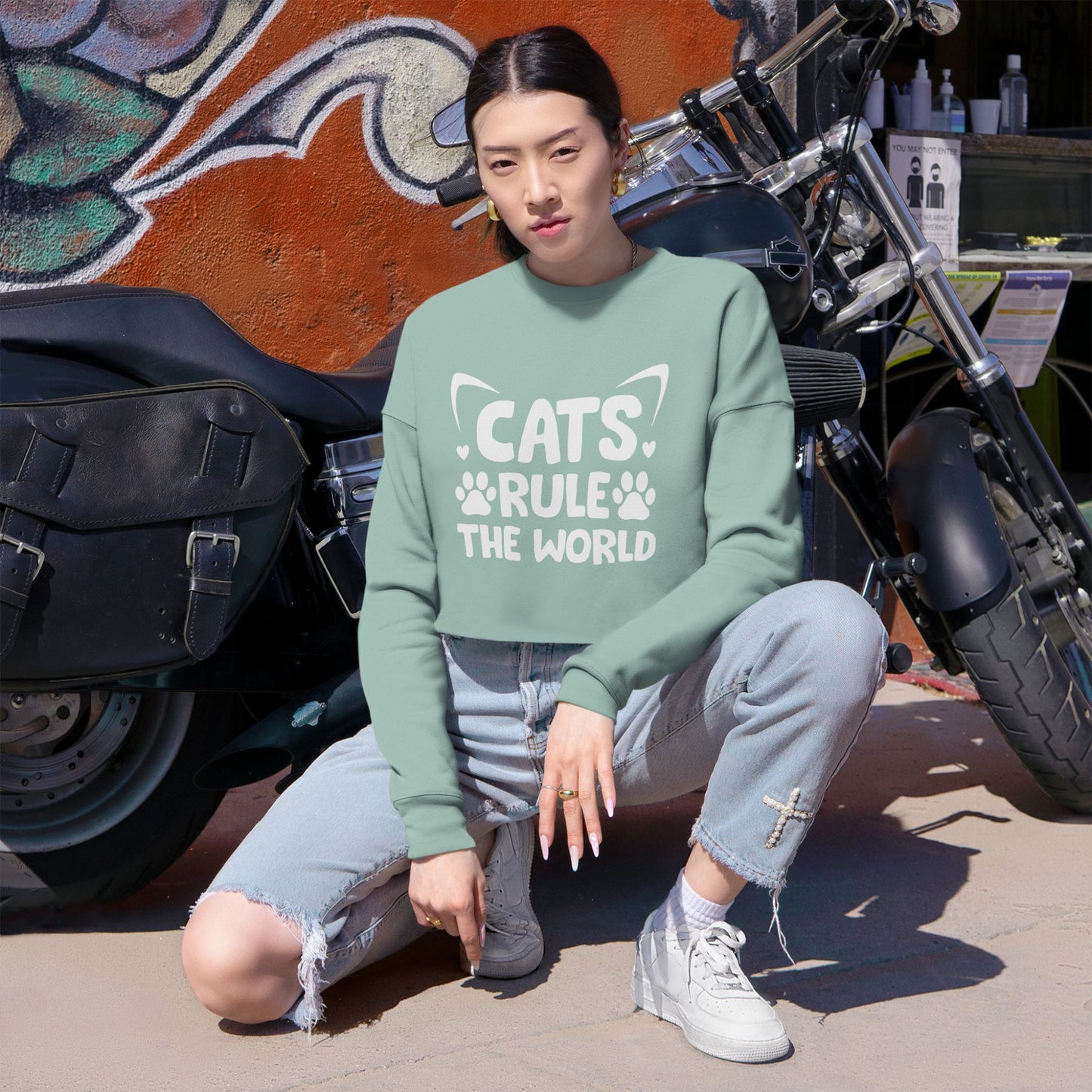 Cats Rule the World -Cropped Sweatshirt