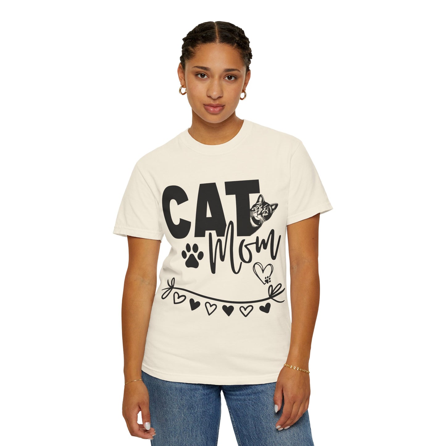 Cute Cat Mom T-Shirt