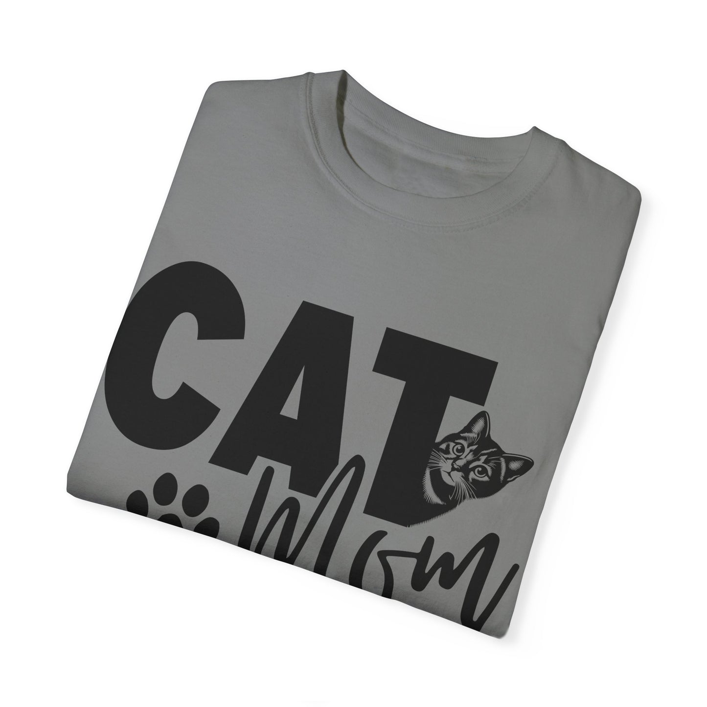 Cute Cat Mom T-Shirt