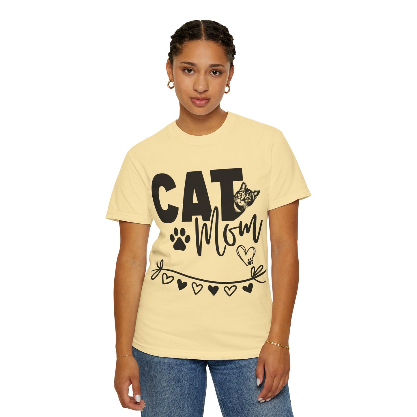 Cute Cat Mom T-Shirt