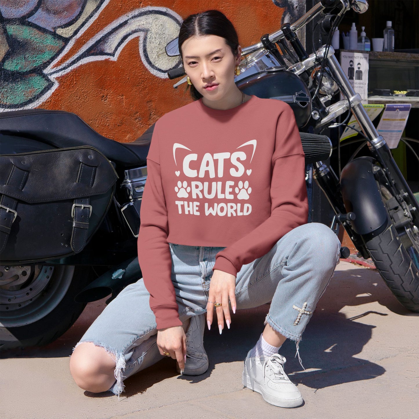Cats Rule the World -Cropped Sweatshirt