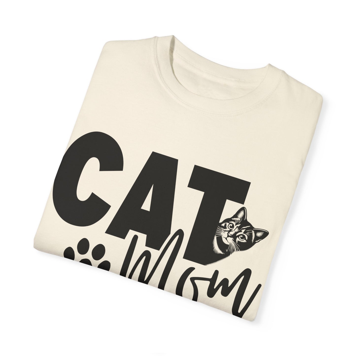 Cute Cat Mom T-Shirt